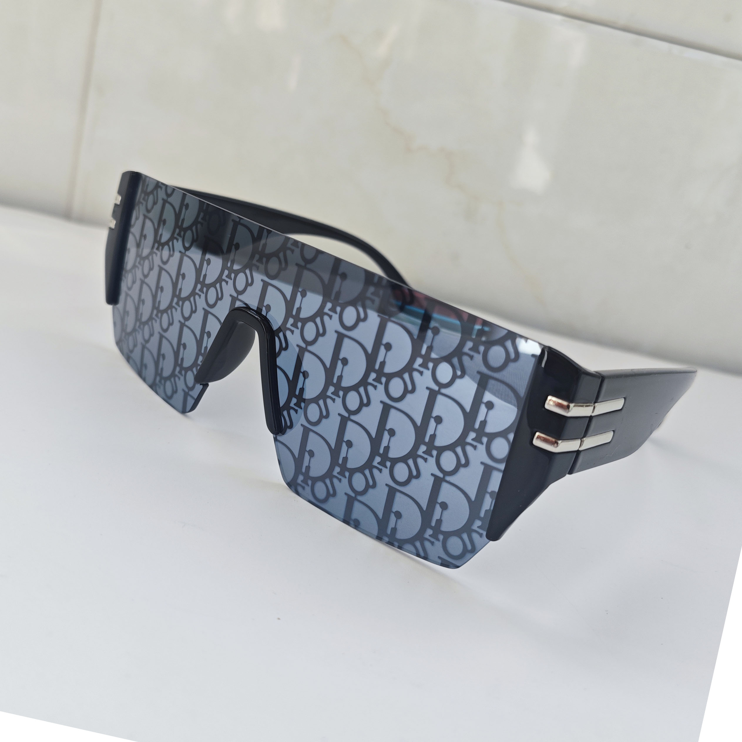 نظارات شمسية فاخرة للرجال والن - مراجعة Men'S Fashion Rimless Glasses وسعره